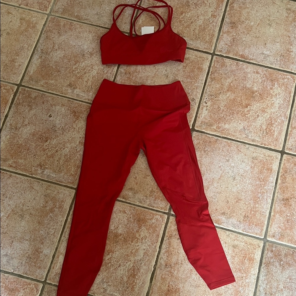 Alala red workout set
